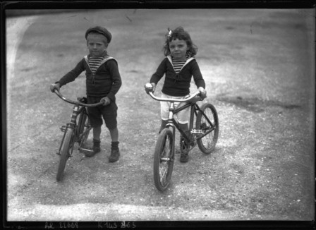 Bicyclettes_pour_petits__source_Gallica.jpg