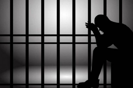 Detenu-en-prison.jpg