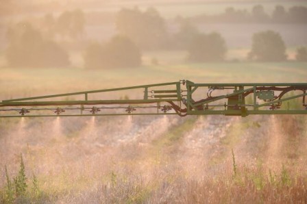 FRANCE-EU-AGRICULTURE-GLYPHOSATE-ENVIRONMENT